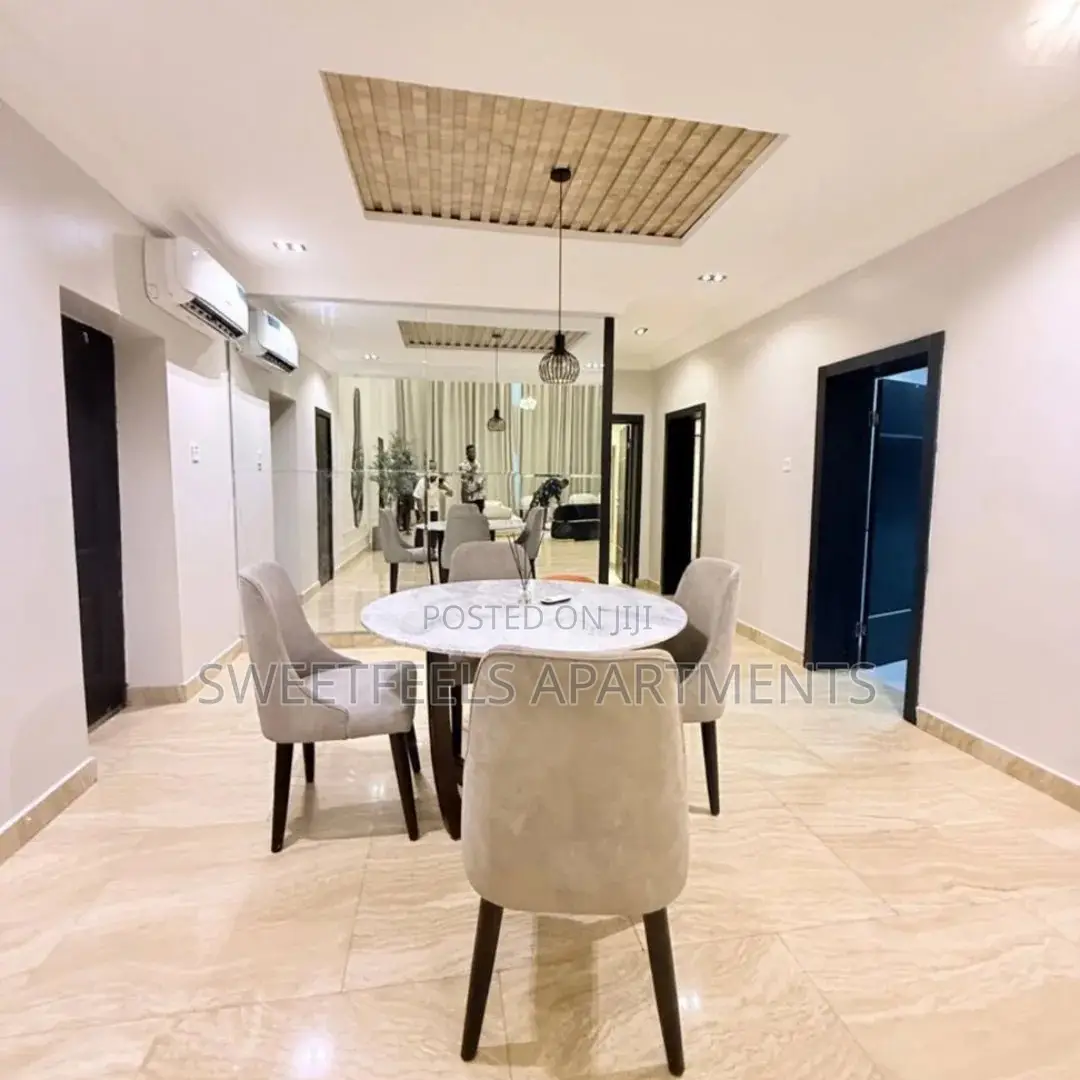 Luxury 4-Bedroom Penthouse in Parkview Estate