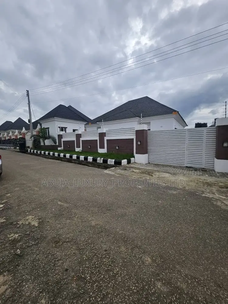 3bdrm Bungalow in Efab Queens Estate, Gwarinpa for sale in Gwarinpa