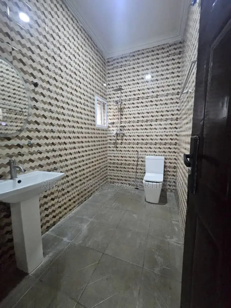 3bdrm Bungalow in Efab Queens Estate, Gwarinpa for sale in Gwarinpa