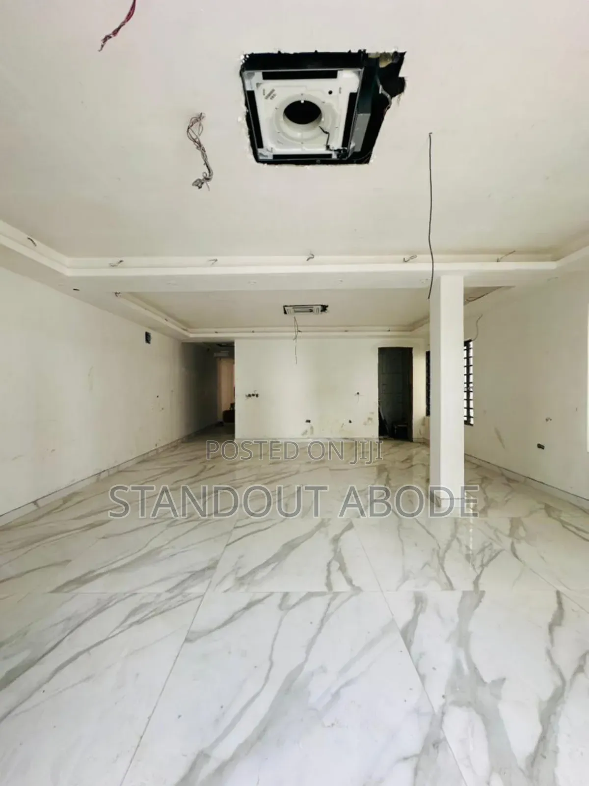 5bdrm Duplex in In An Estate, Ikeja GRA for sale in Ikeja GRA