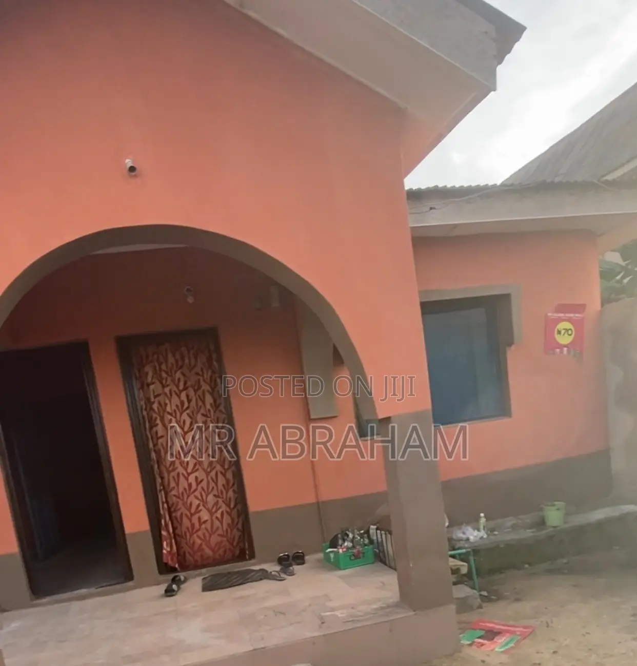3 Unit of 1 Bedroom Flat and 2 Unit of a Room Self Contain for Sell in Iba / Ojo