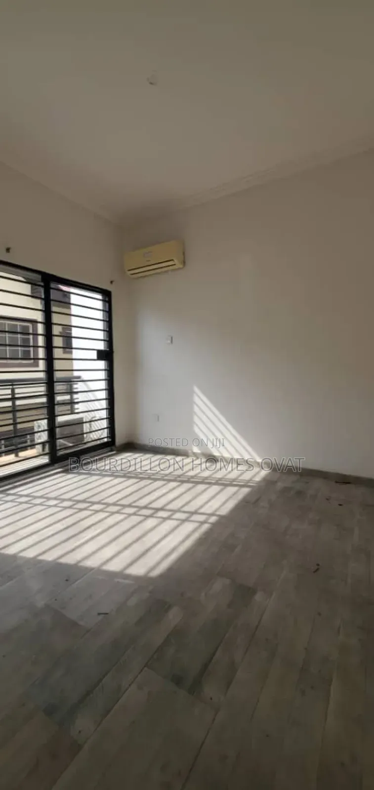 3bdrm Apartment in Lekki Phase 1 Lagos for rent in Lekki Phase 1