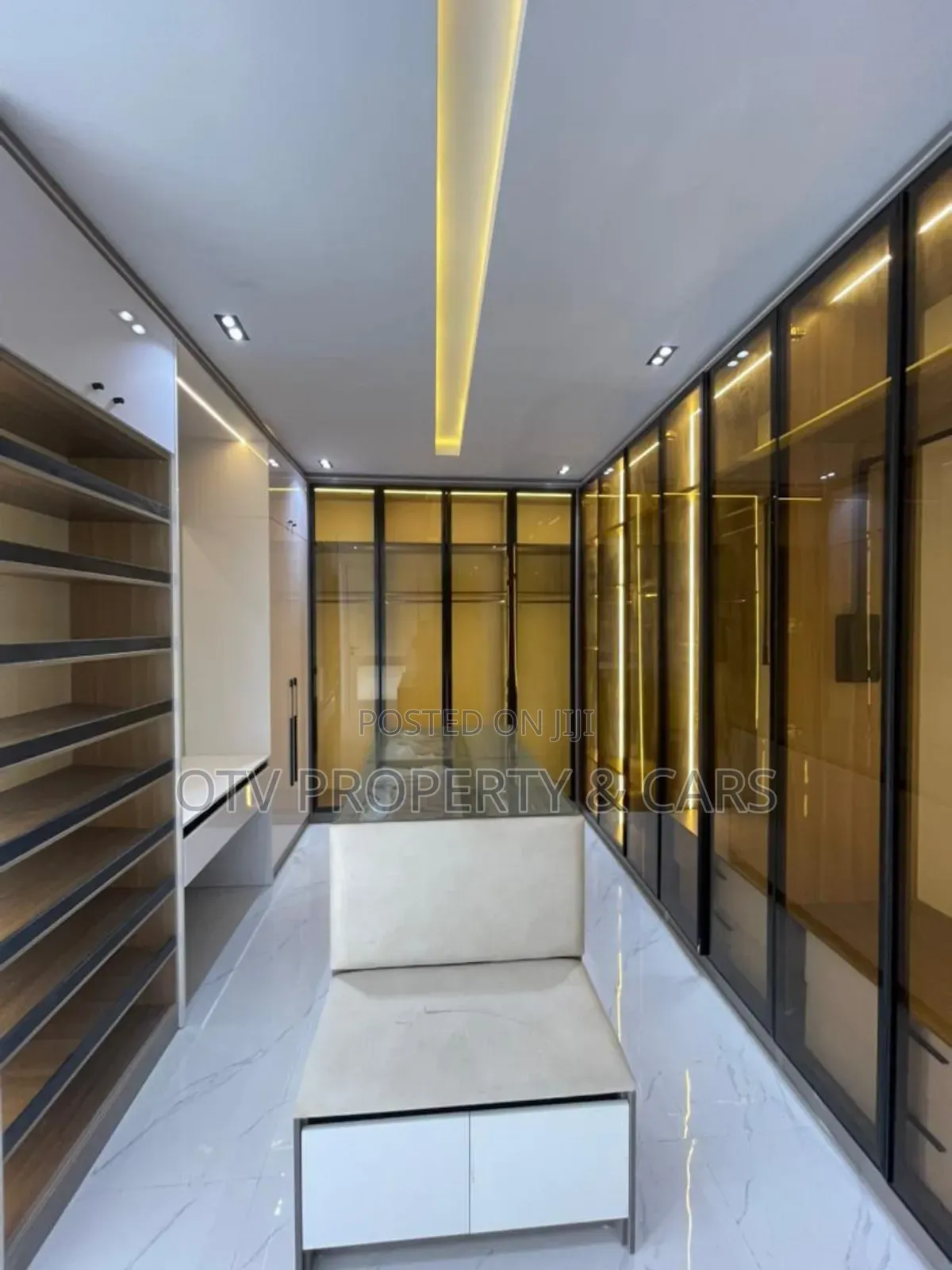 Furnished 5bdrm Duplex in VGC / Ajah for sale in VGC / Ajah