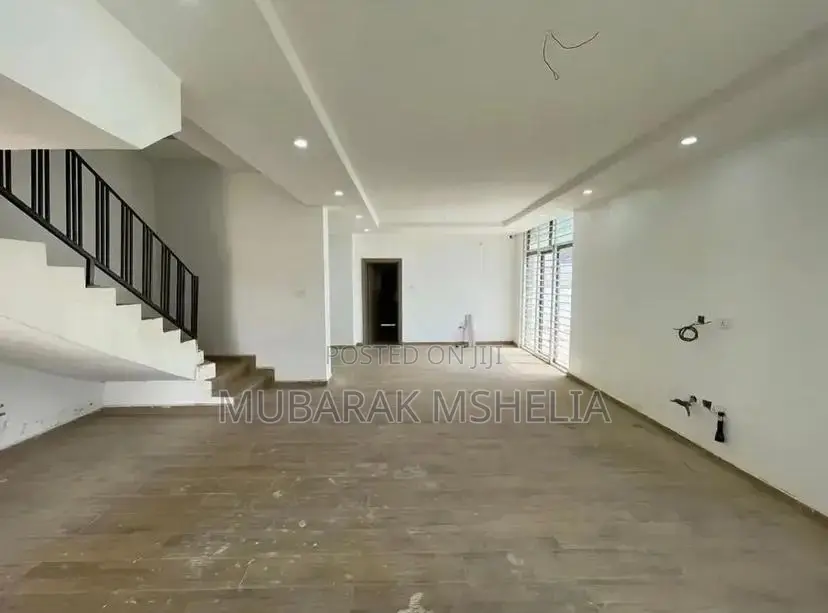 4bdrm Duplex in Jahi for sale in Jahi