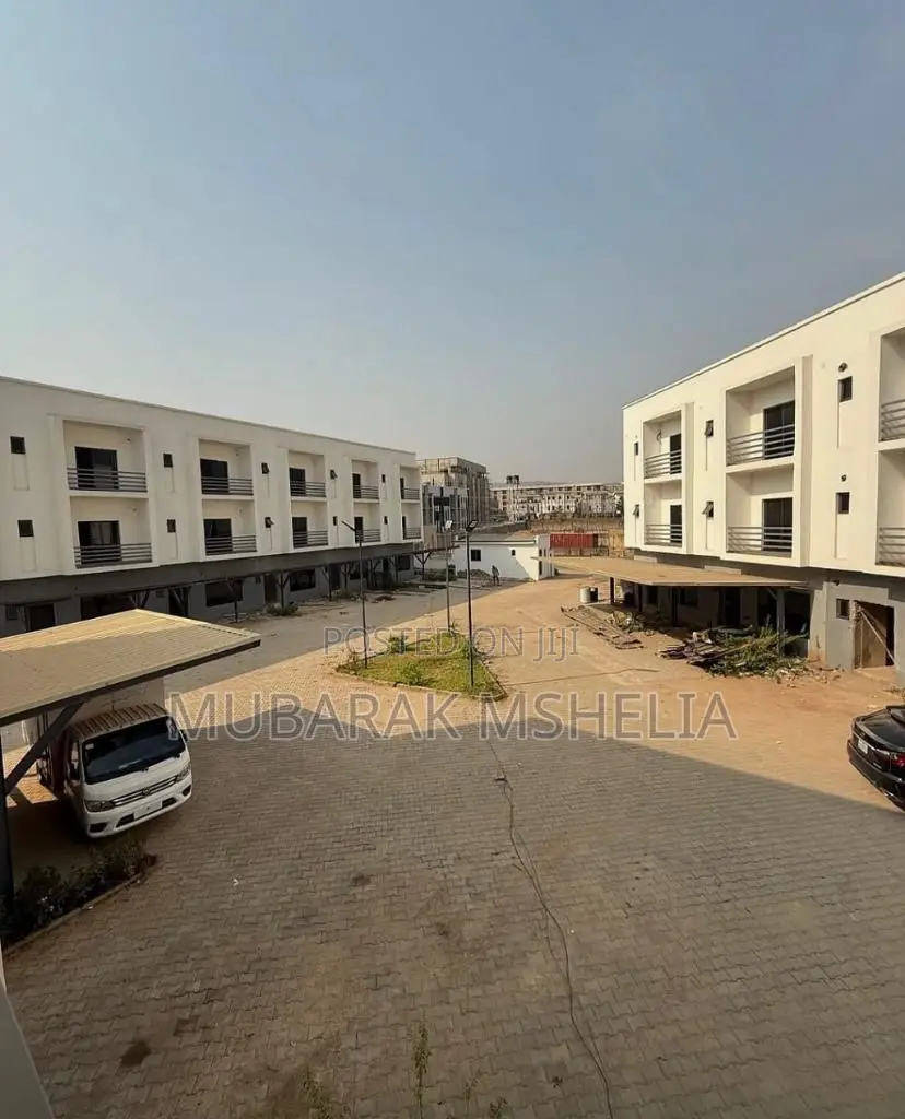 4bdrm Duplex in Jahi for sale in Jahi