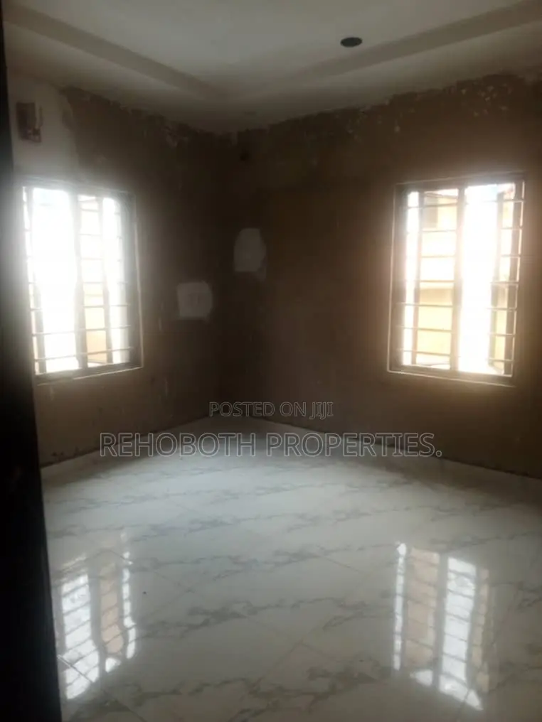 2bdrm Apartment in Adeoje, Akala Express for rent in Akala Express