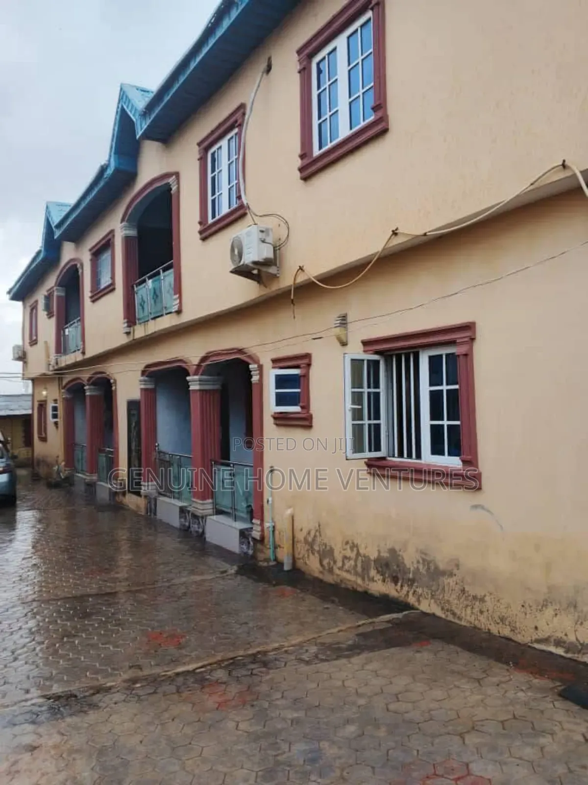 8bdrm Bungalow in Iyana Ipaja for sale in Iyana Ipaja