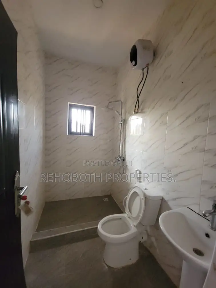 3bdrm Apartment in Opposite Mardie, Akala Express for rent in Akala Express