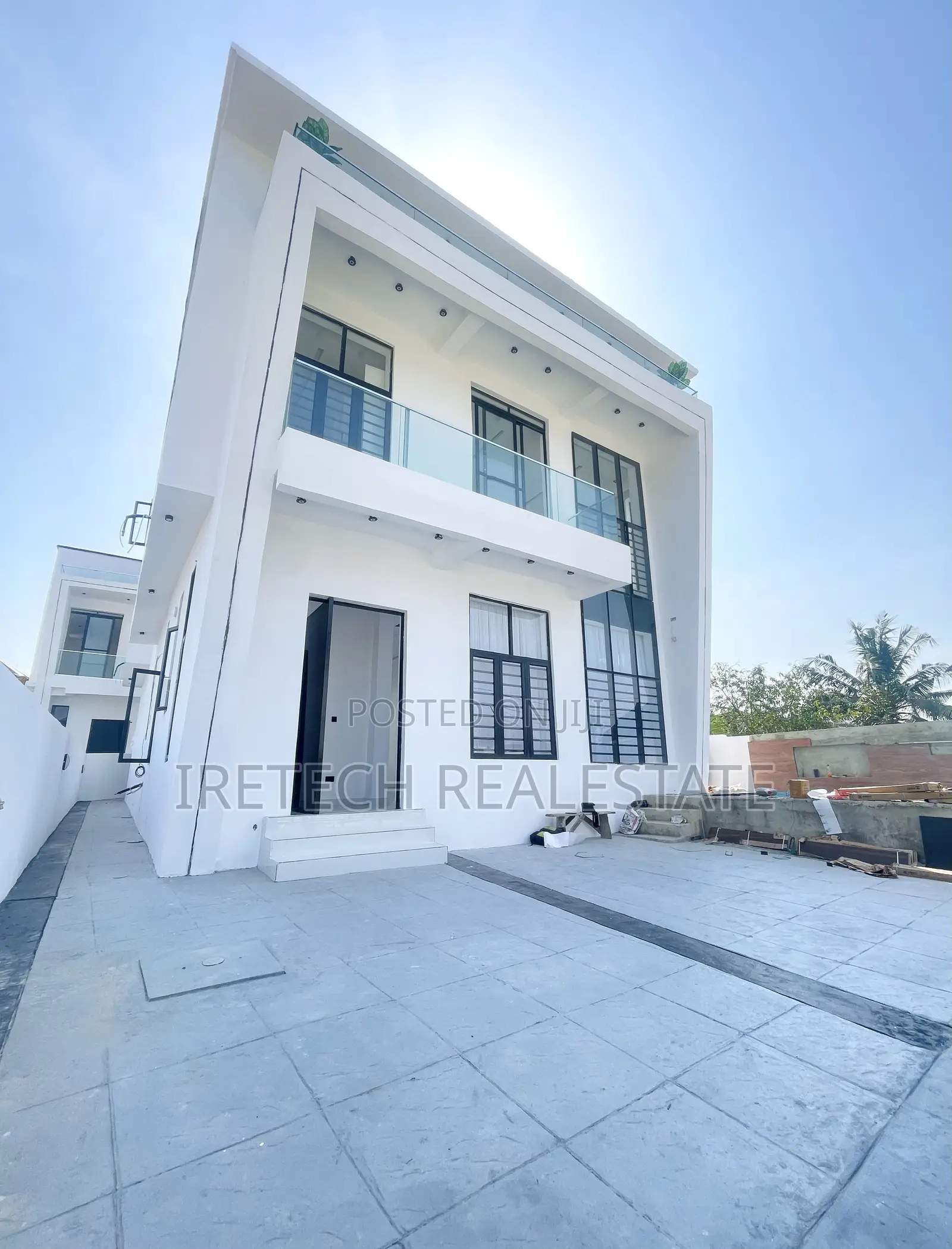 5bdrm Duplex in Ajah Lagos Business, Off Lekki-Epe Expressway for sale in Off Lekki-Epe Expressway