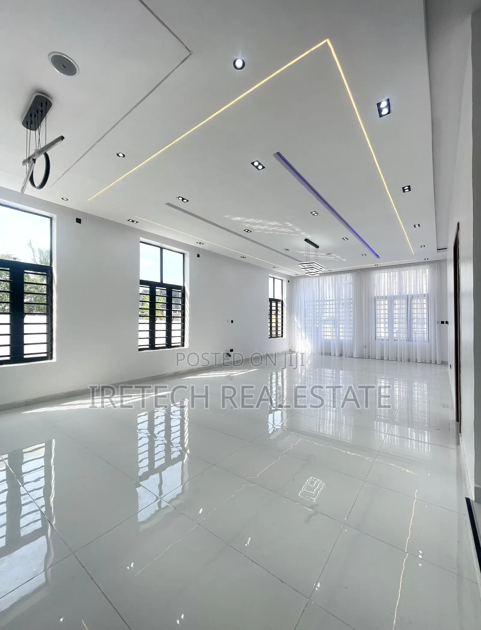 5bdrm Duplex in Ajah Lagos Business, Off Lekki-Epe Expressway for sale in Off Lekki-Epe Expressway