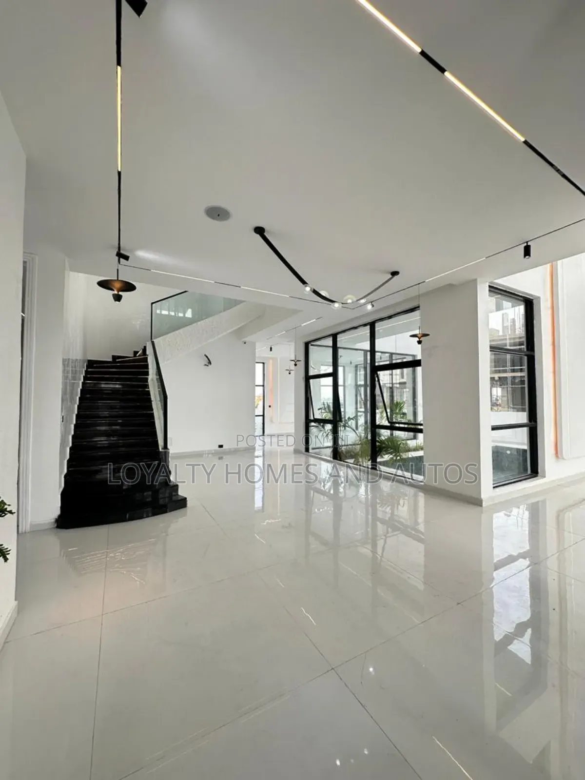 Furnished 5bdrm Duplex in Osapa london for sale in Osapa london