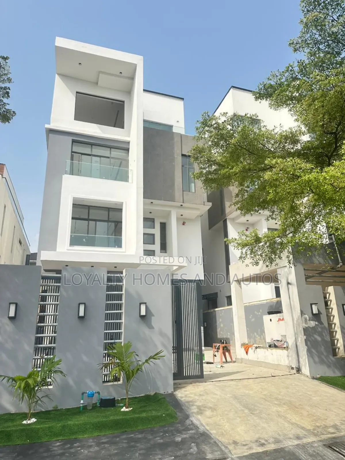 Furnished 5bdrm Duplex in Banana Island for sale in Banana Island