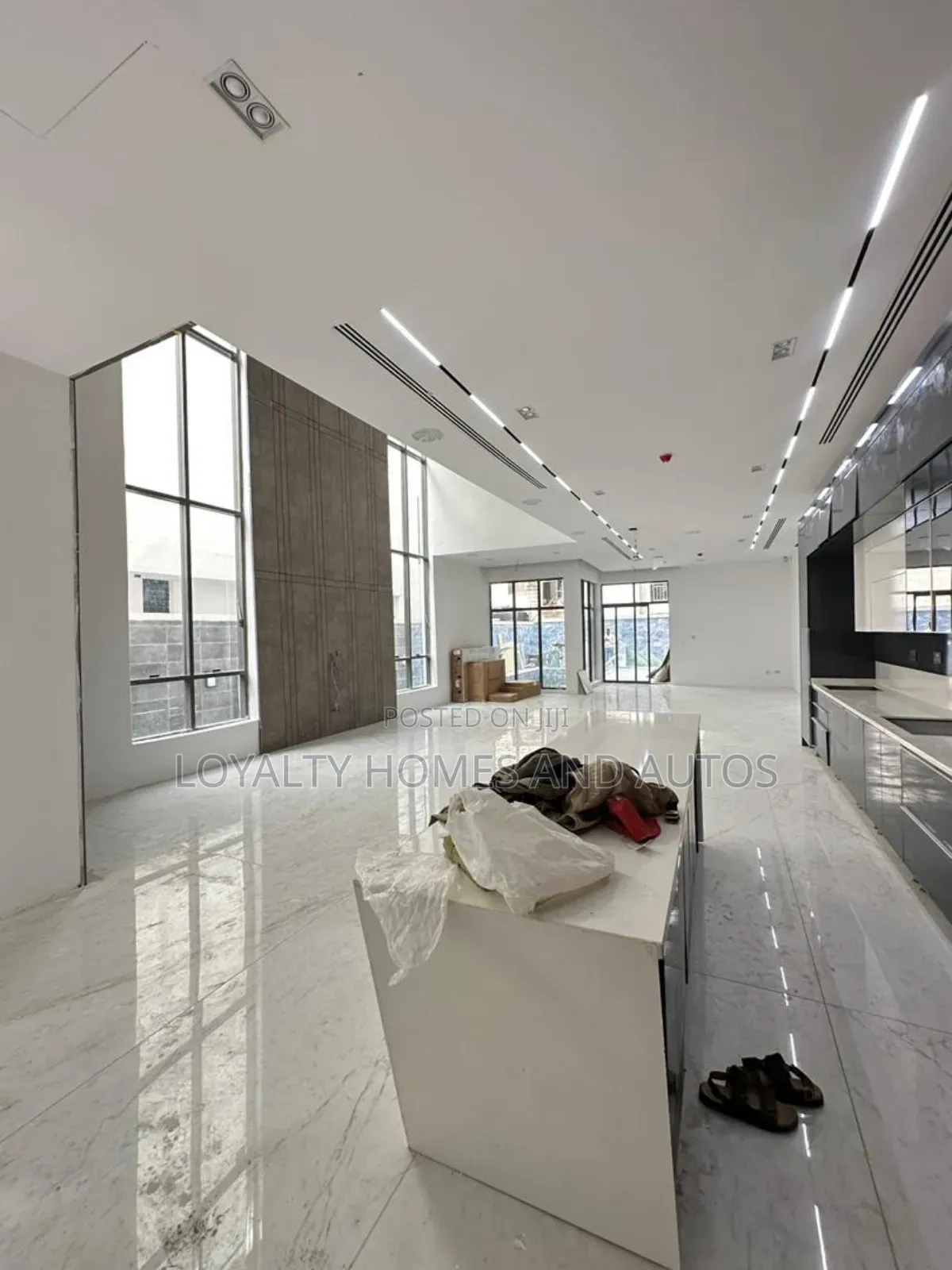 Furnished 5bdrm Duplex in Banana Island for sale in Banana Island