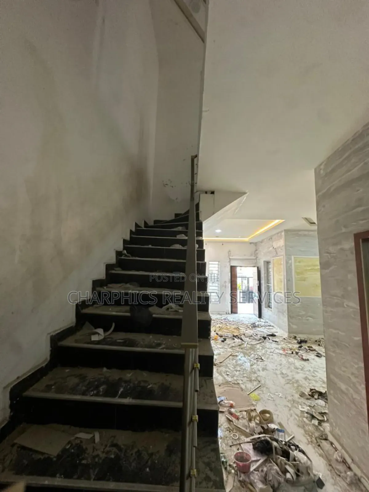4bdrm Duplex in Ikota for rent in Ikota