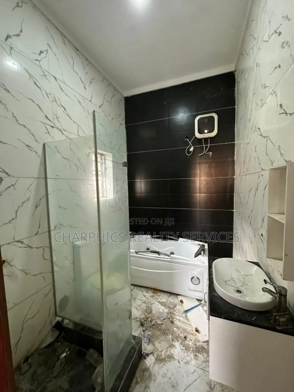 4bdrm Duplex in Ikota for rent in Ikota