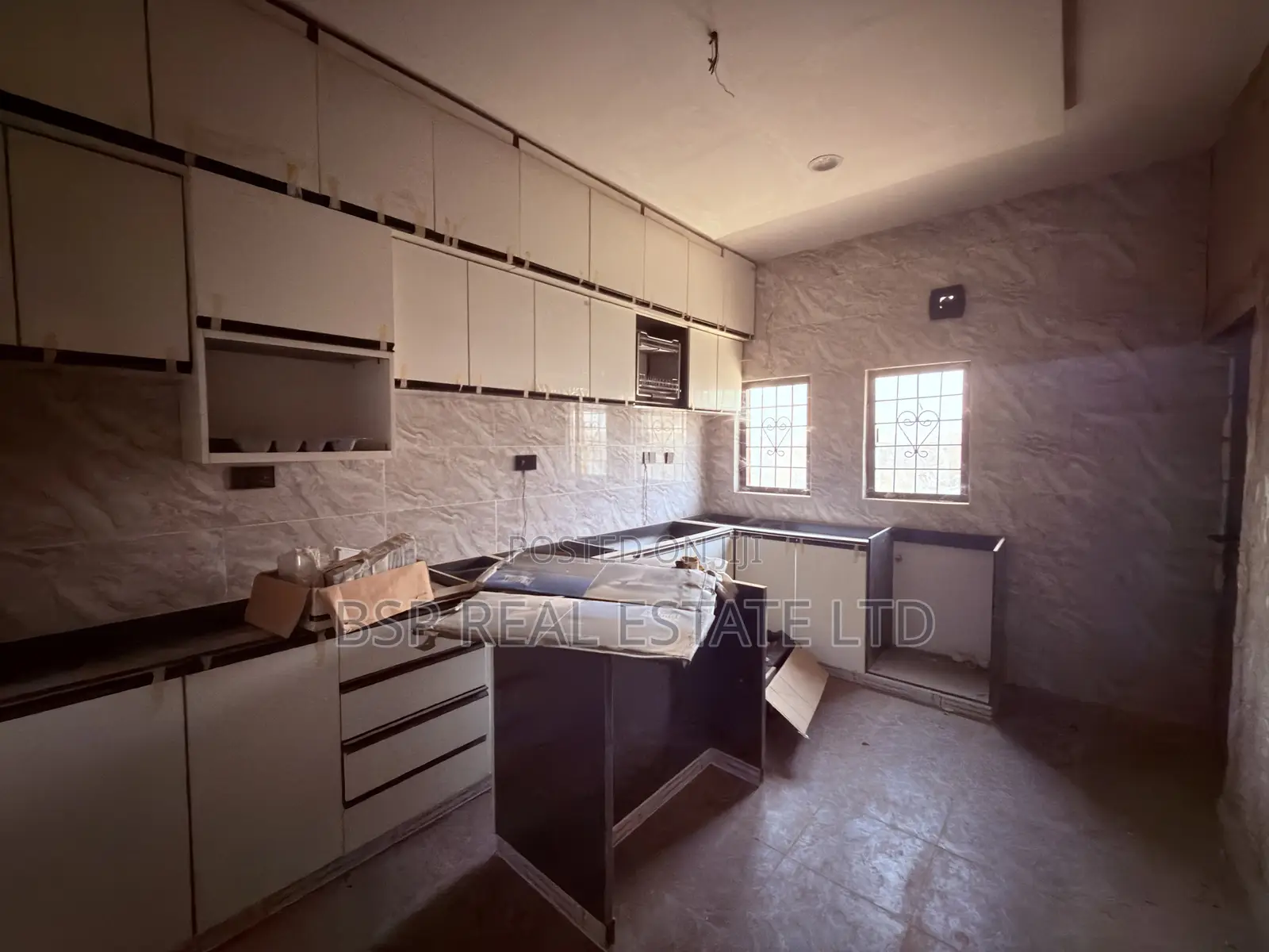 4bdrm Duplex in Kado for sale in Kado