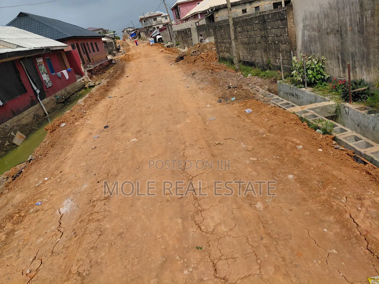300sqm Half Plot Distress Ijegemo New Road in Ijegun