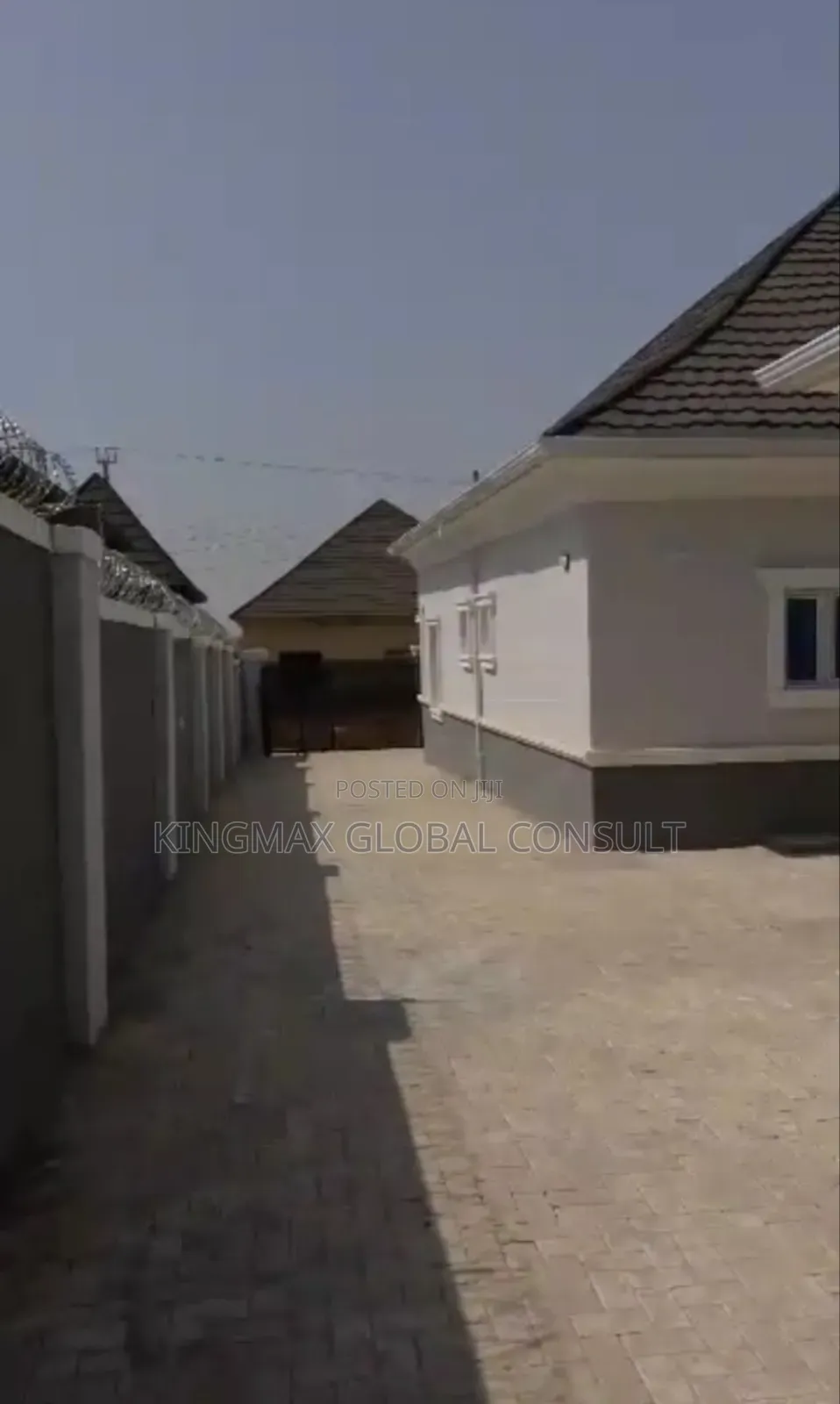 3bdrm Bungalow in Gwarinpa Abuja for sale in Gwarinpa
