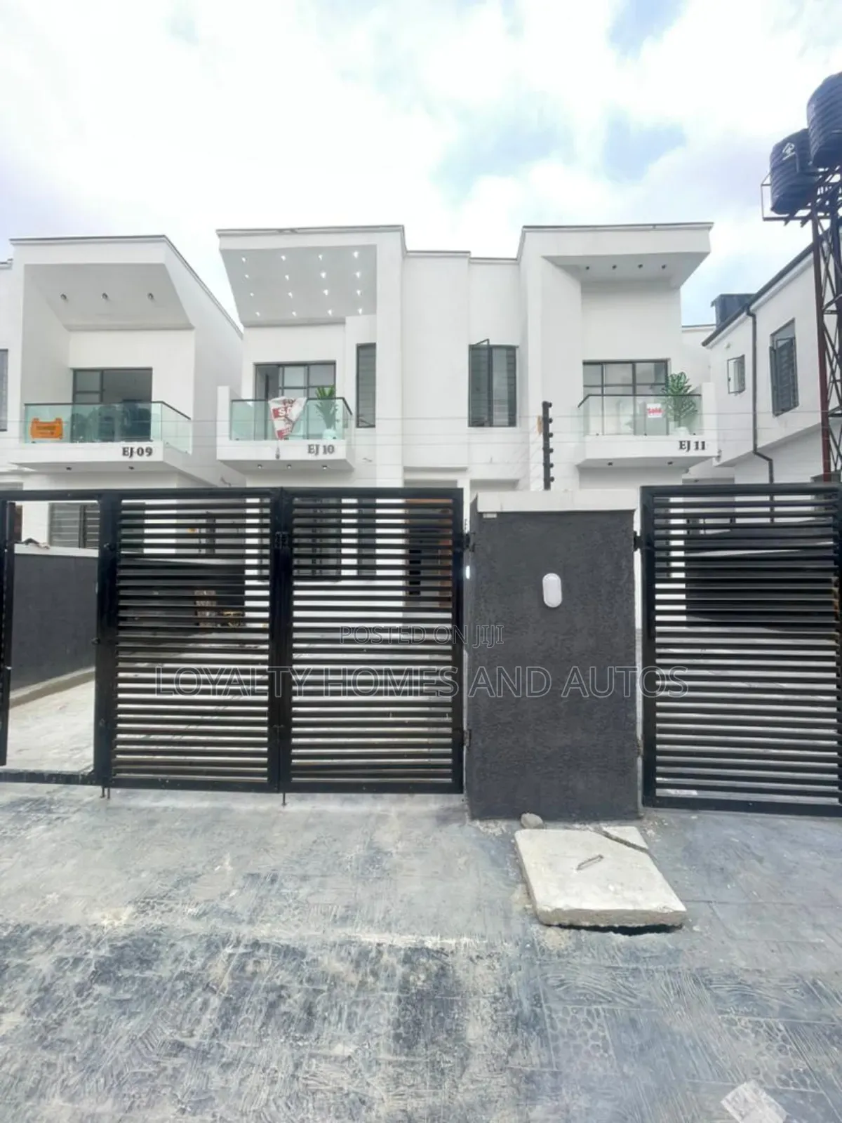 Furnished 4bdrm Duplex in Ikota for sale in Ikota