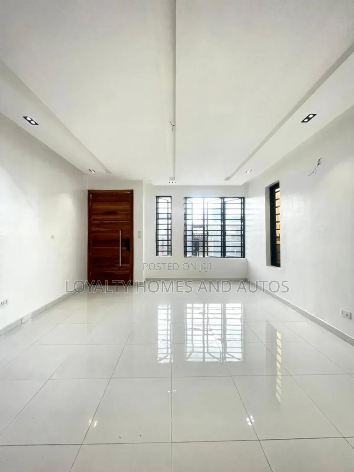 Furnished 4bdrm Duplex in Ikota for sale in Ikota