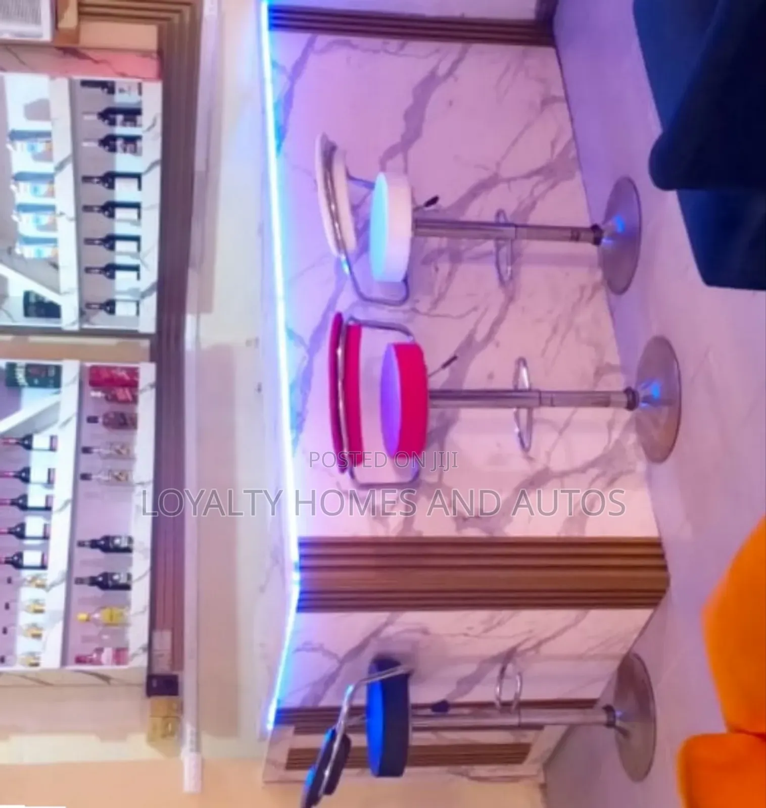 30 Rooms Hotel for Sale in Allen Avenue