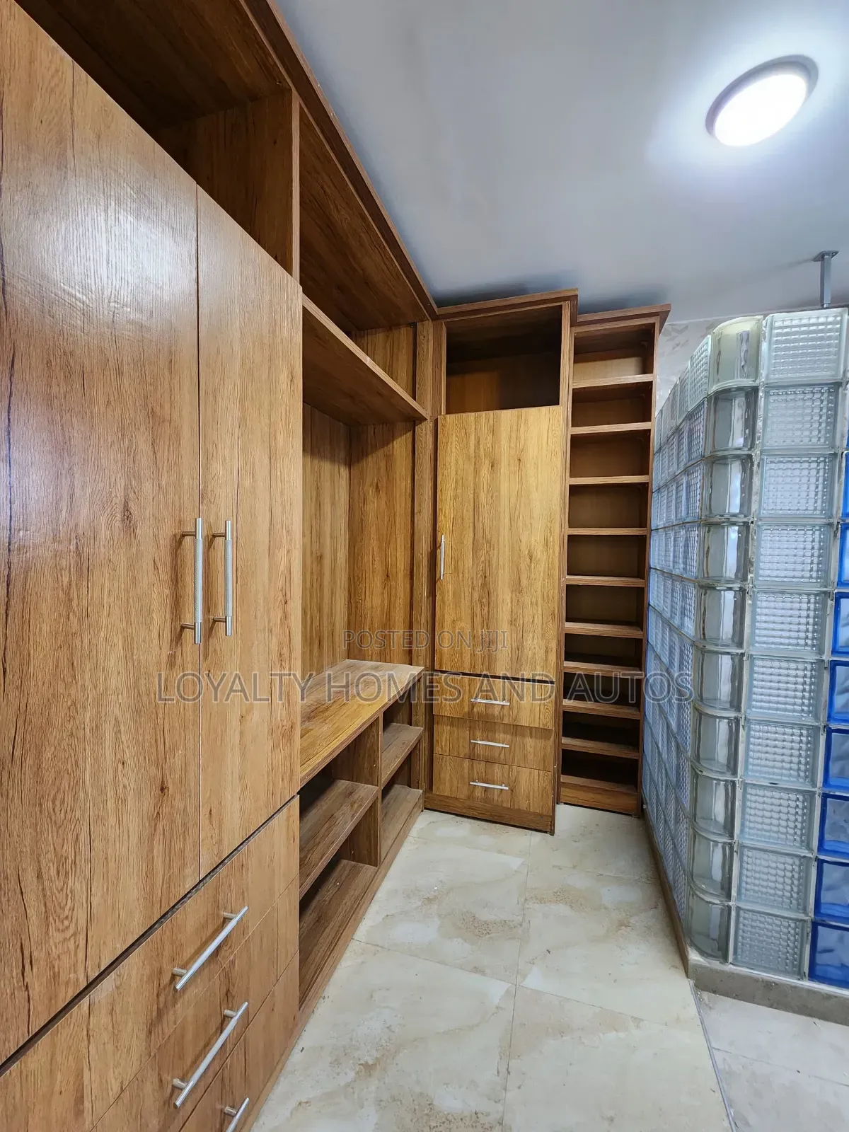 Furnished 5bdrm Duplex in Maryland for sale in Maryland