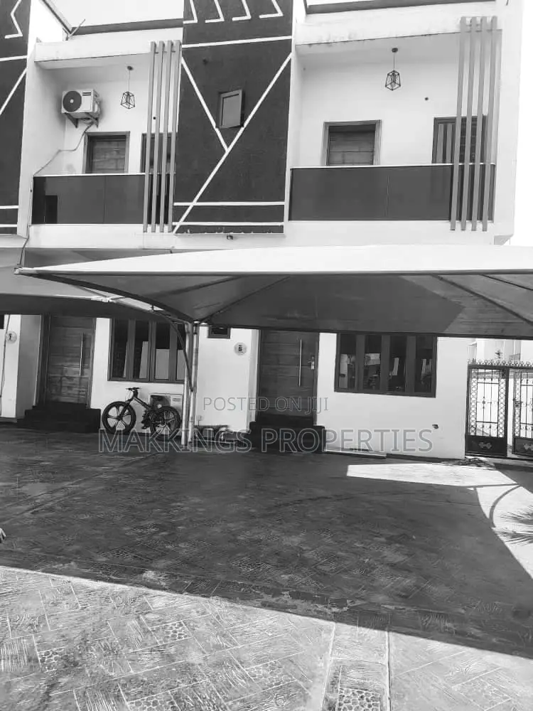 2bdrm Duplex in Chevron for rent in Chevron