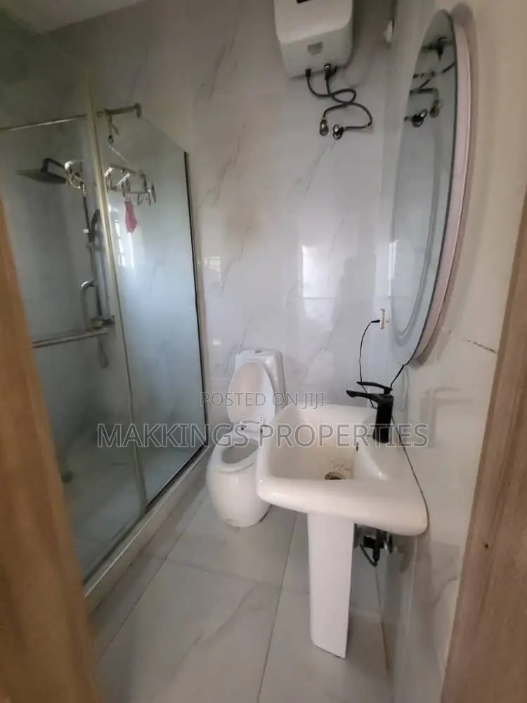 2bdrm Duplex in Chevron for rent in Chevron