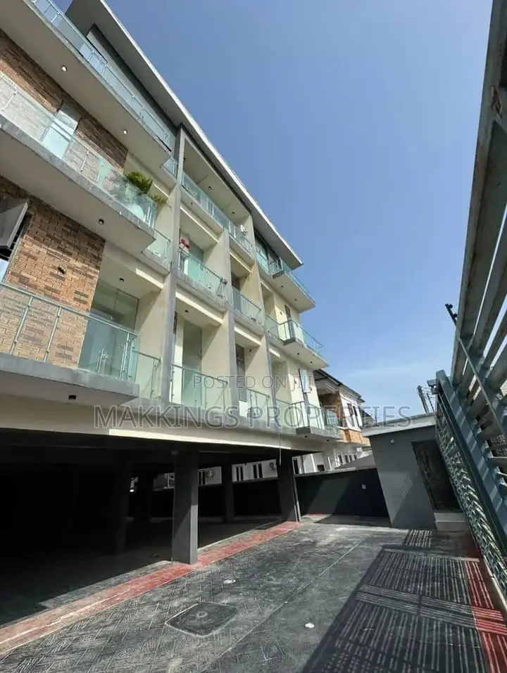 2bdrm Duplex in Chevron for sale in Chevron