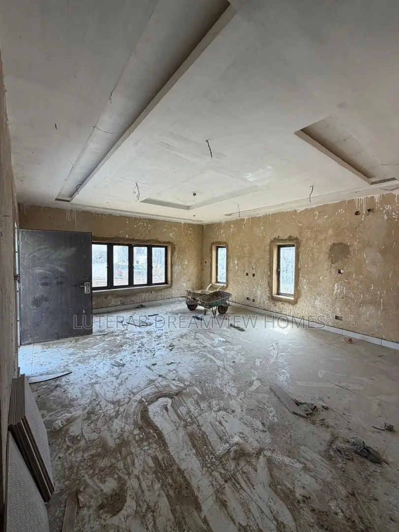 5bdrm Duplex in Durumi for sale in Durumi
