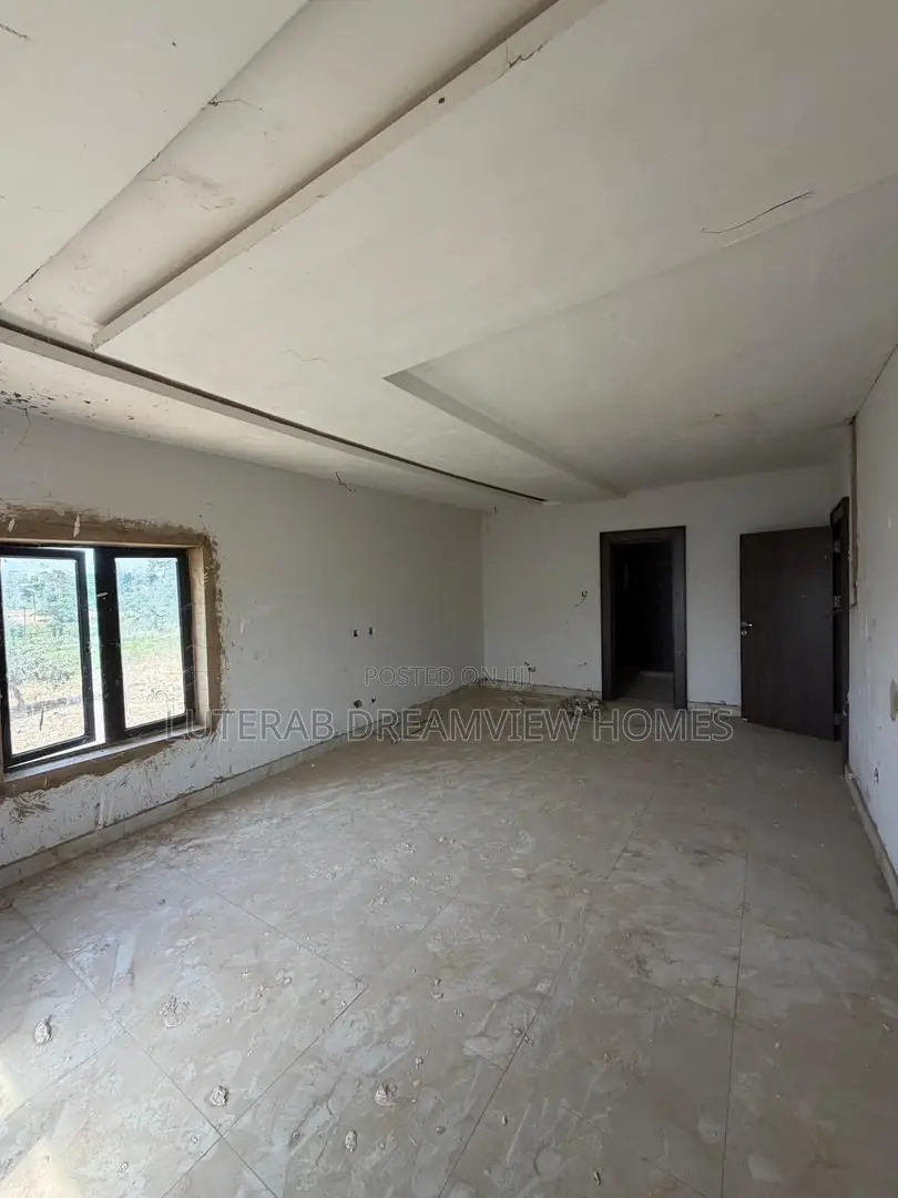5bdrm Duplex in Durumi for sale in Durumi