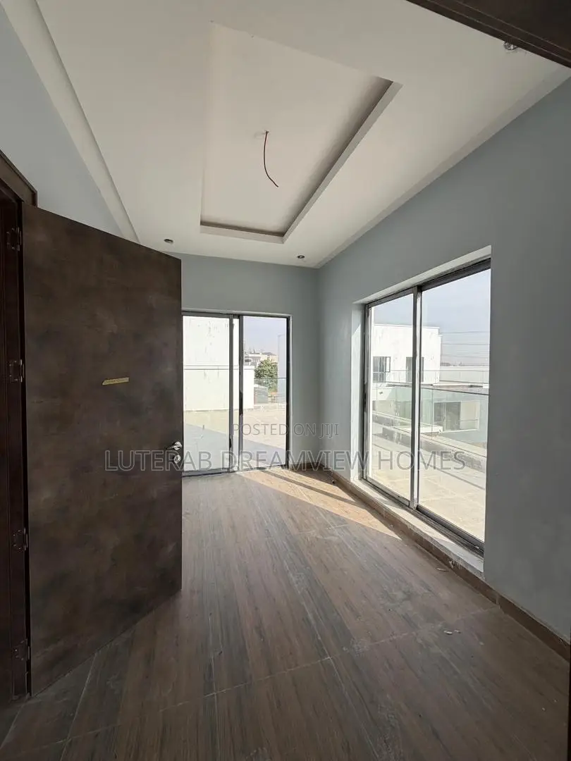 5bdrm Duplex in Katampe Extension for sale in Katampe Extension