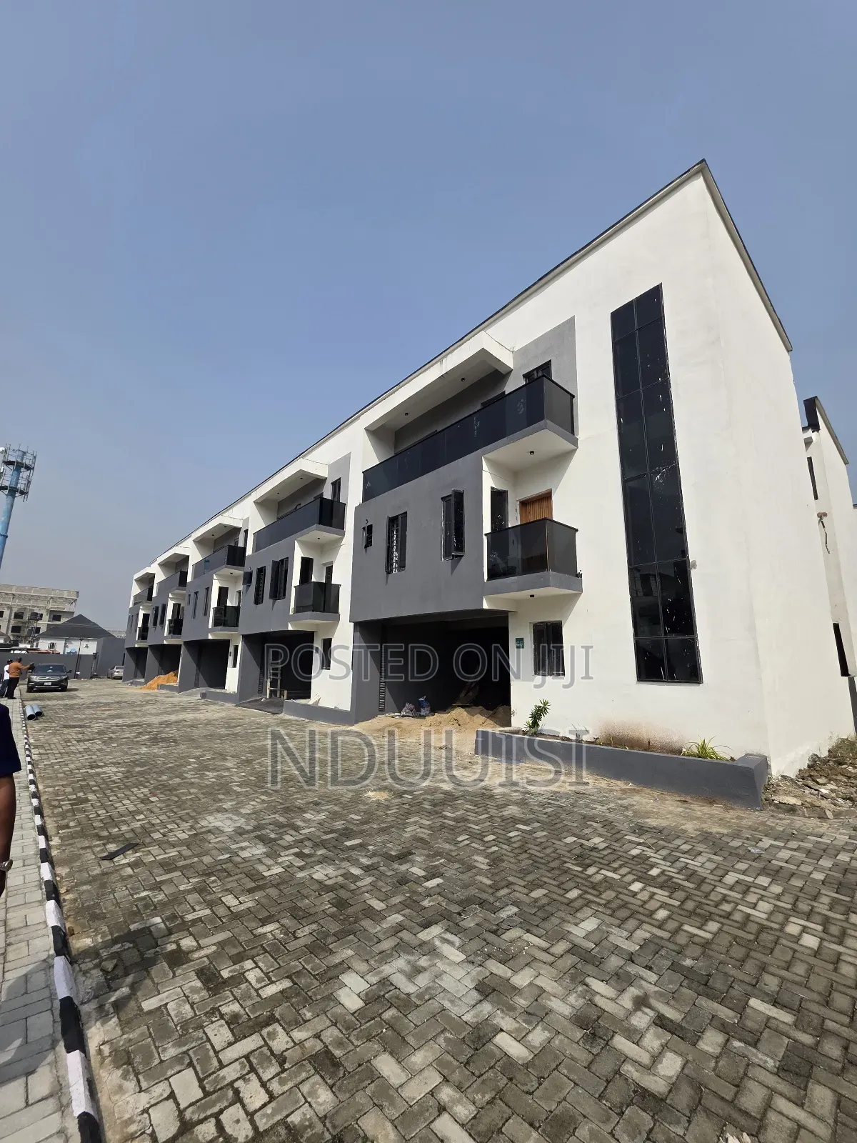 4bdrm Duplex in Lekki Phase 1 for sale in Lekki Phase 1