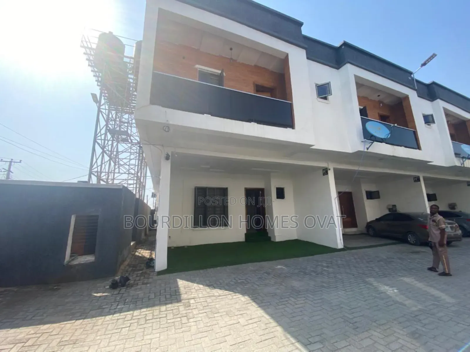 4bdrm Duplex in Ikota Villa Estate for rent in Ikota