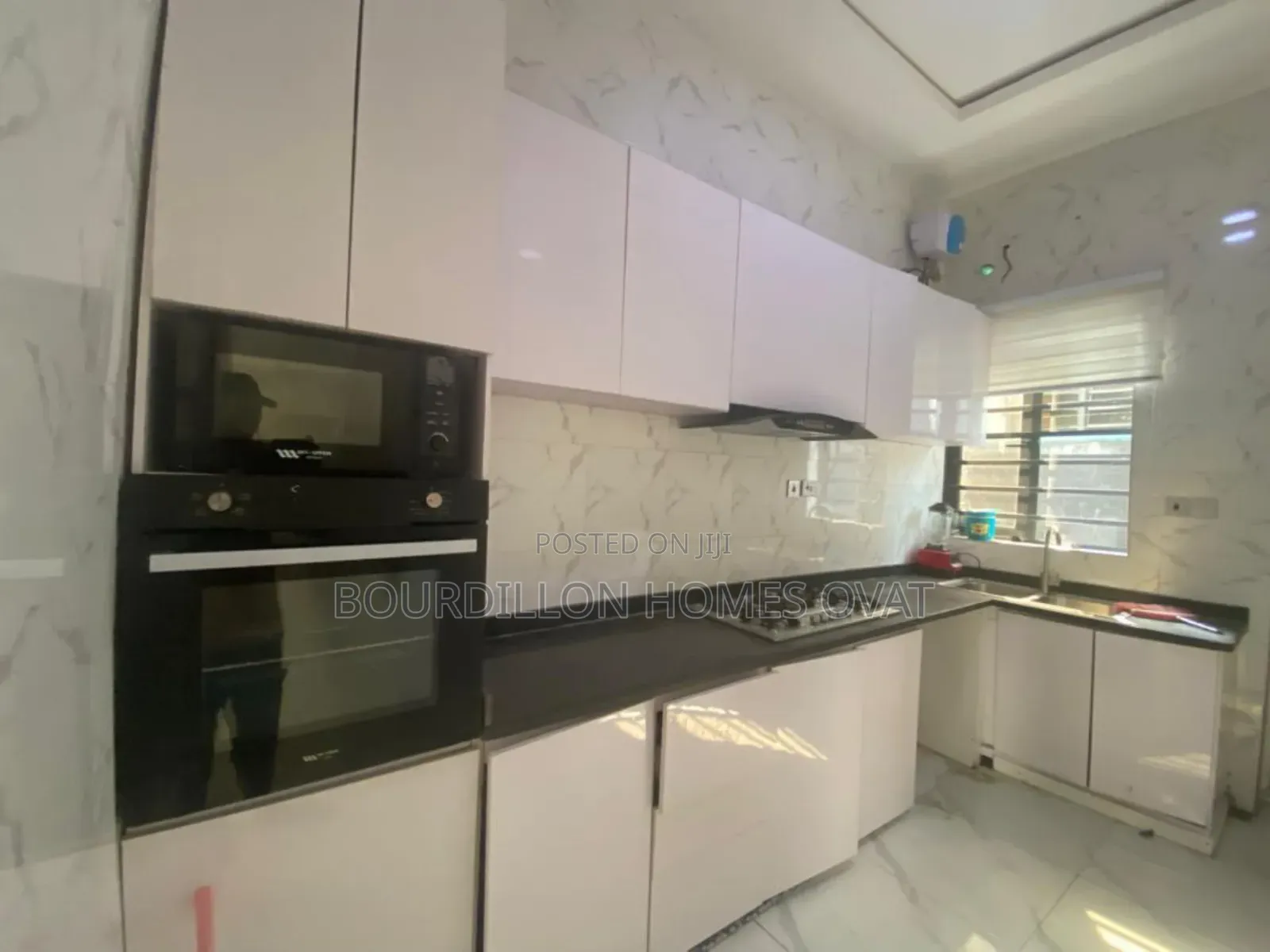 4bdrm Duplex in Ikota Villa Estate for rent in Ikota