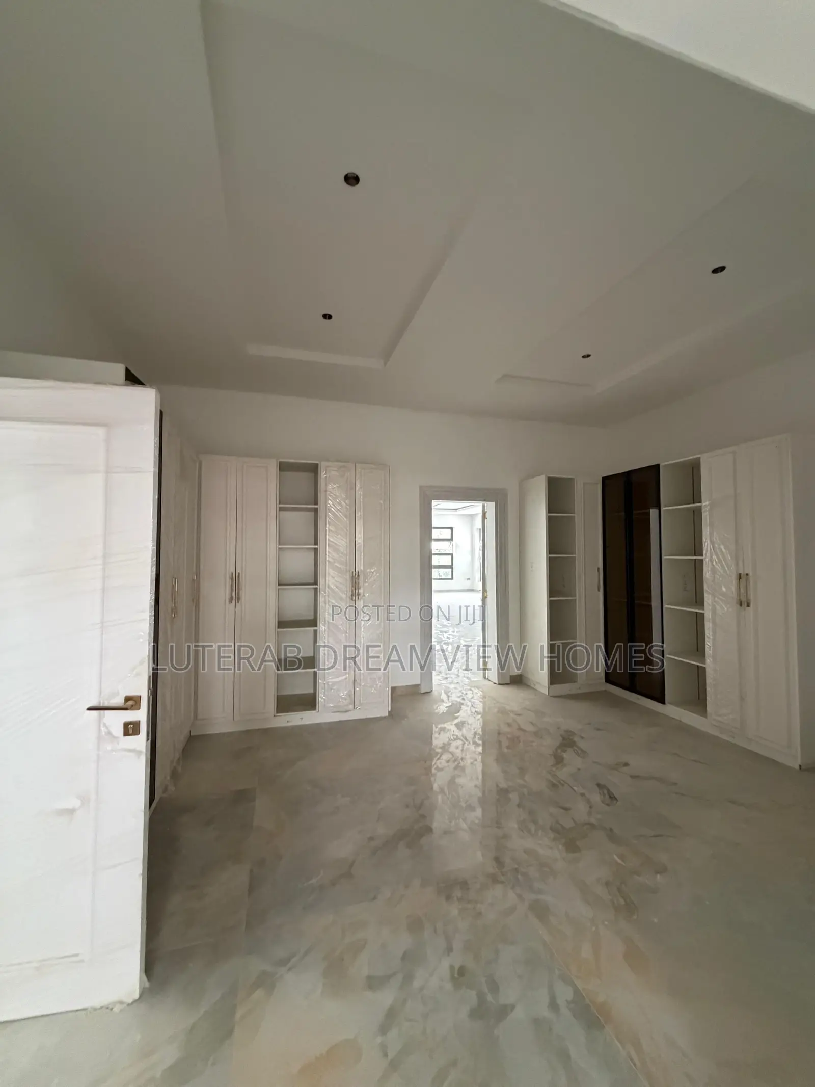 9bdrm Mansion in Maitama for sale in Maitama
