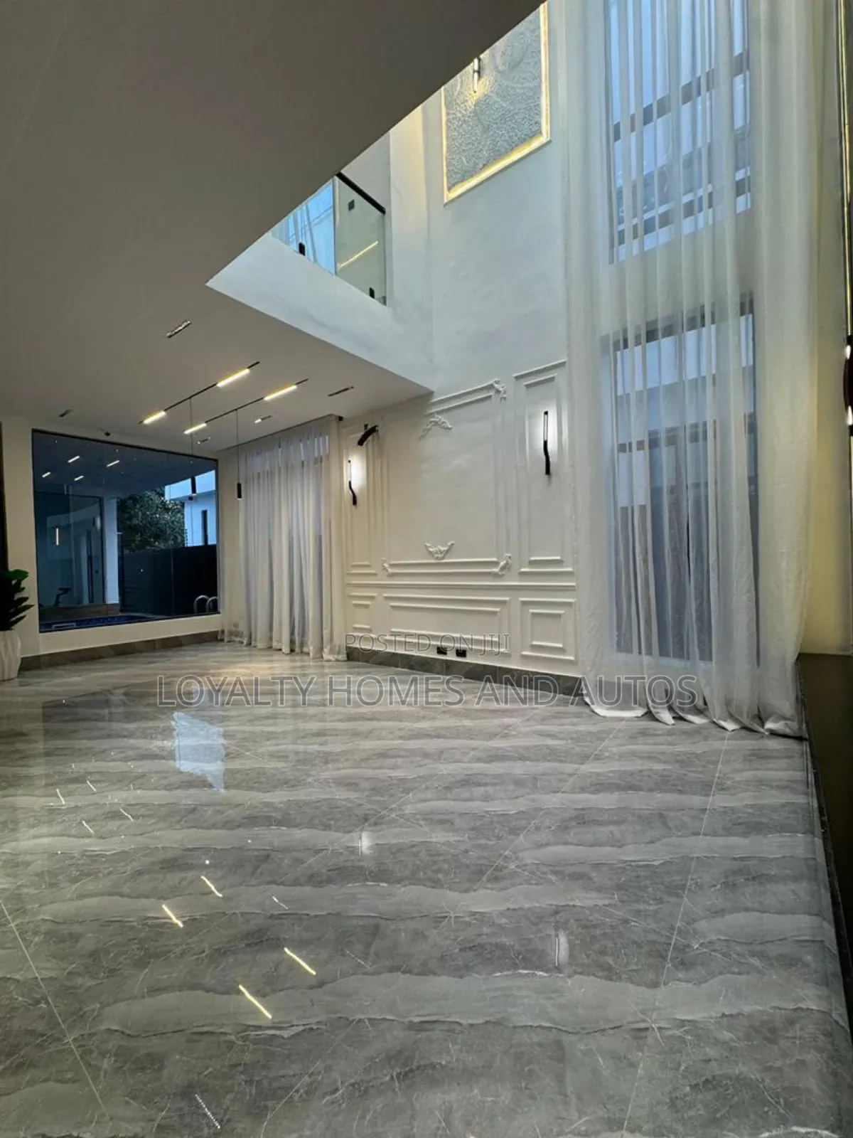 Furnished 5bdrm Duplex in Chevron for sale in Chevron