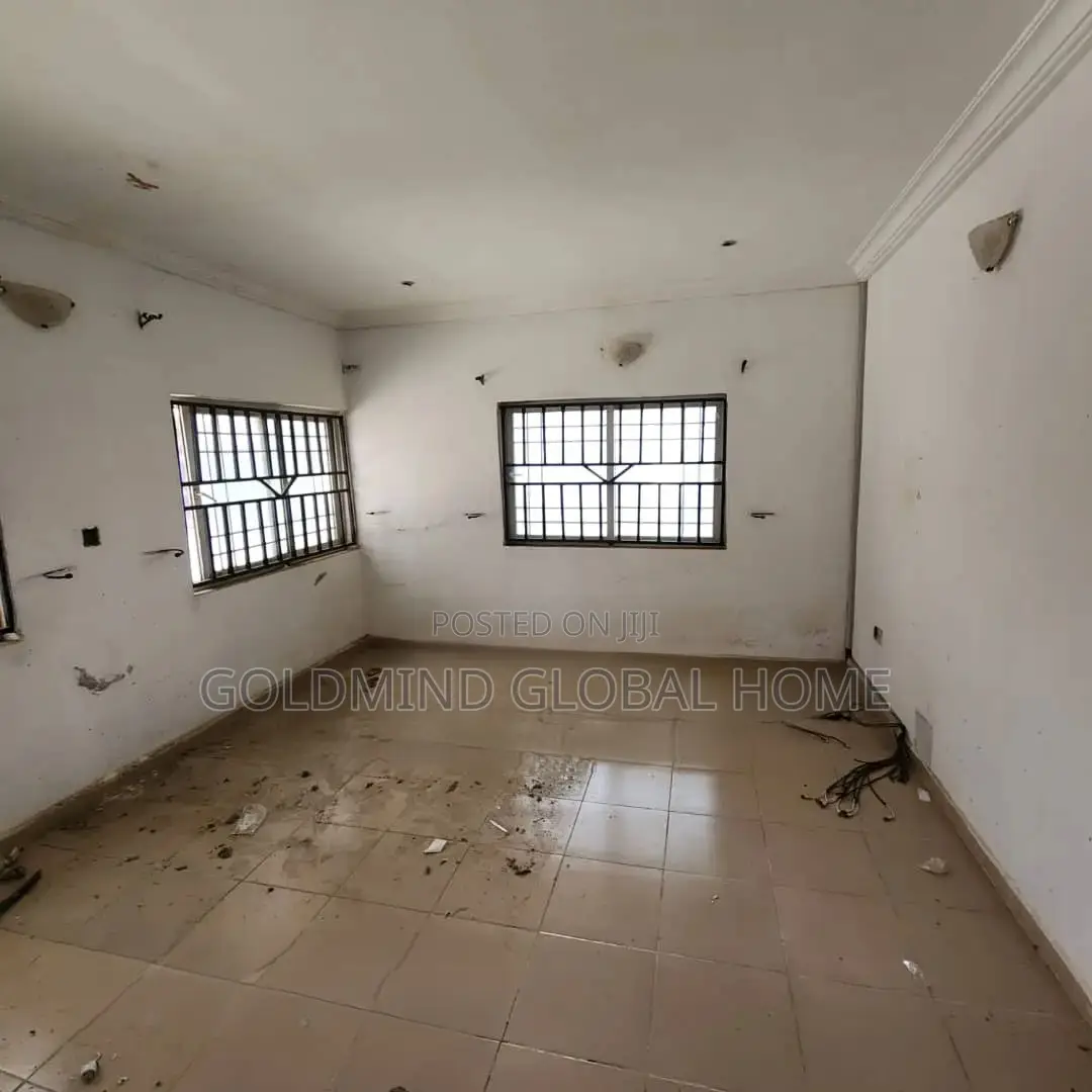 5bdrm Bungalow in Mbora for sale in Mbora