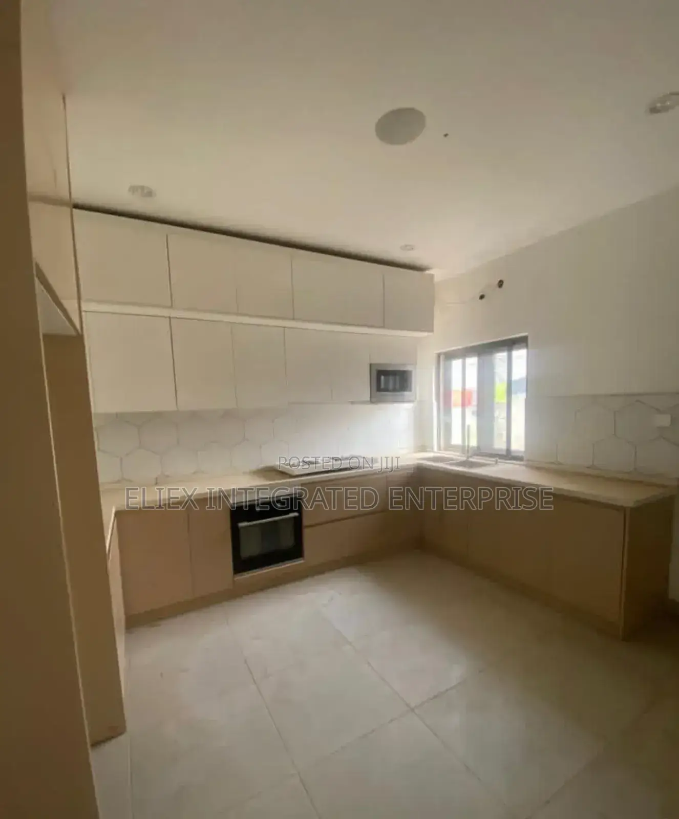 3bdrm Townhouse / Terrace in Guzape District for rent in Guzape District