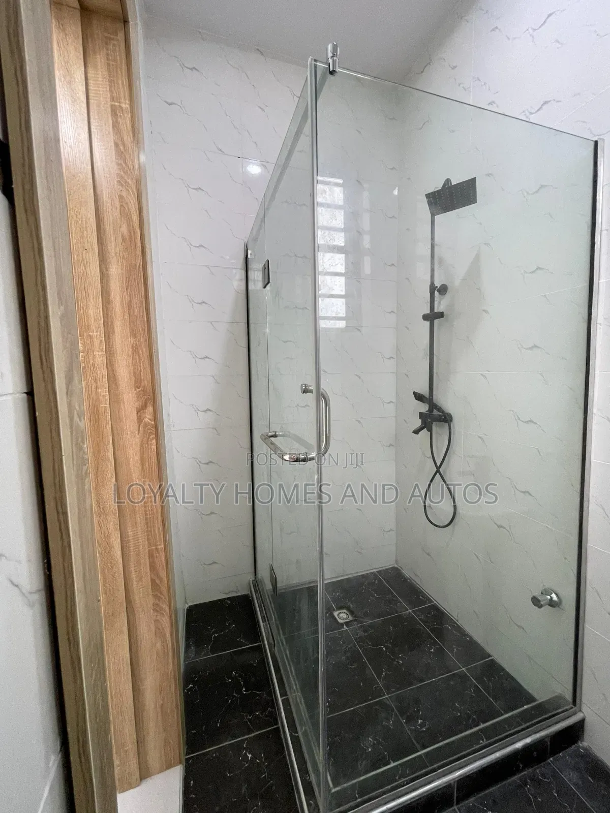 Furnished 4bdrm Townhouse/Terrace in Mende for sale in Mende