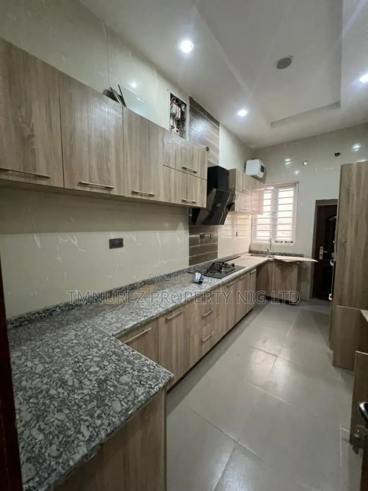 4bdrm Duplex in Haris Drive, Ikota for rent in Ikota