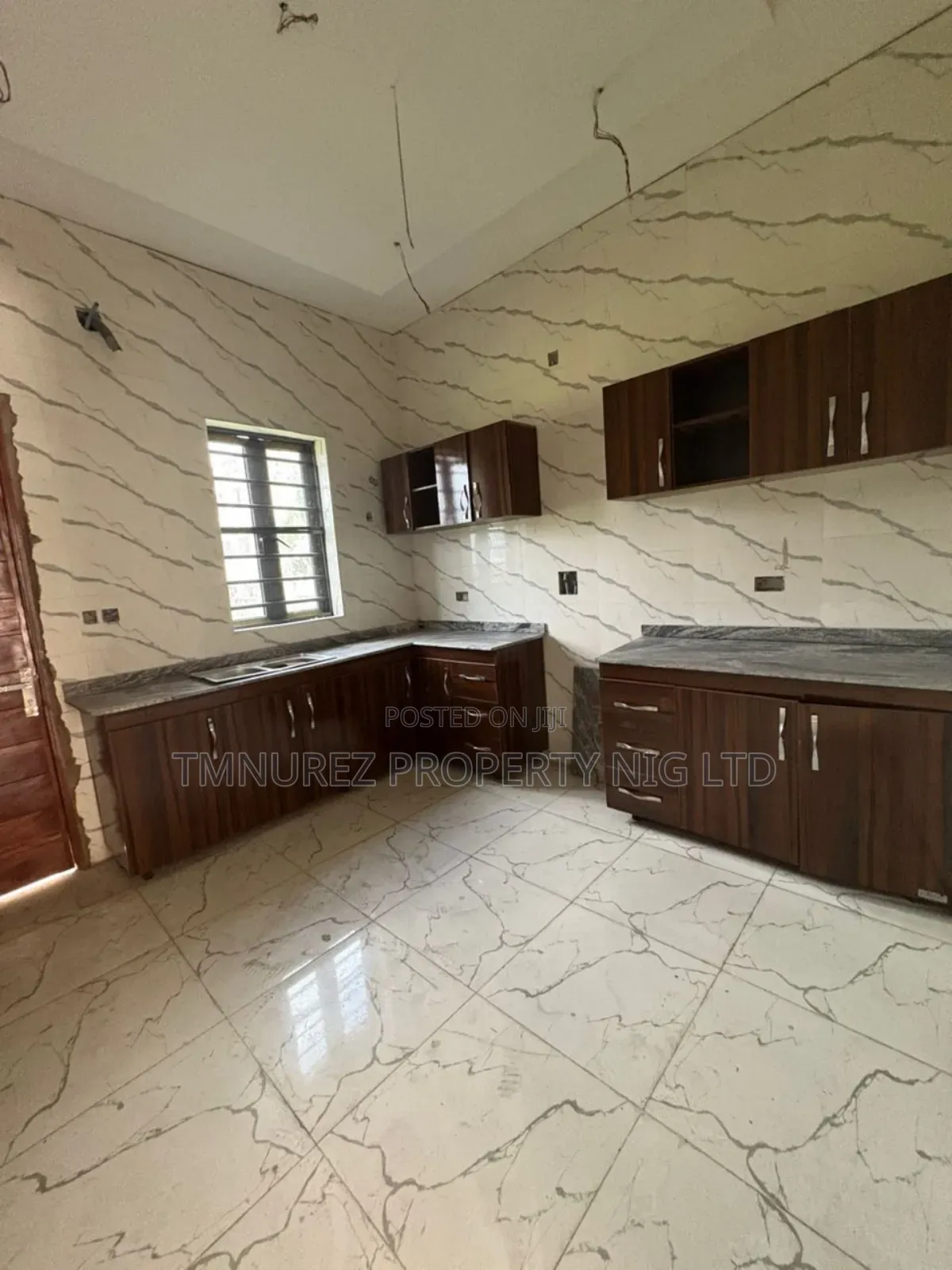 4bdrm Duplex in Conse, Ikota for rent in Ikota