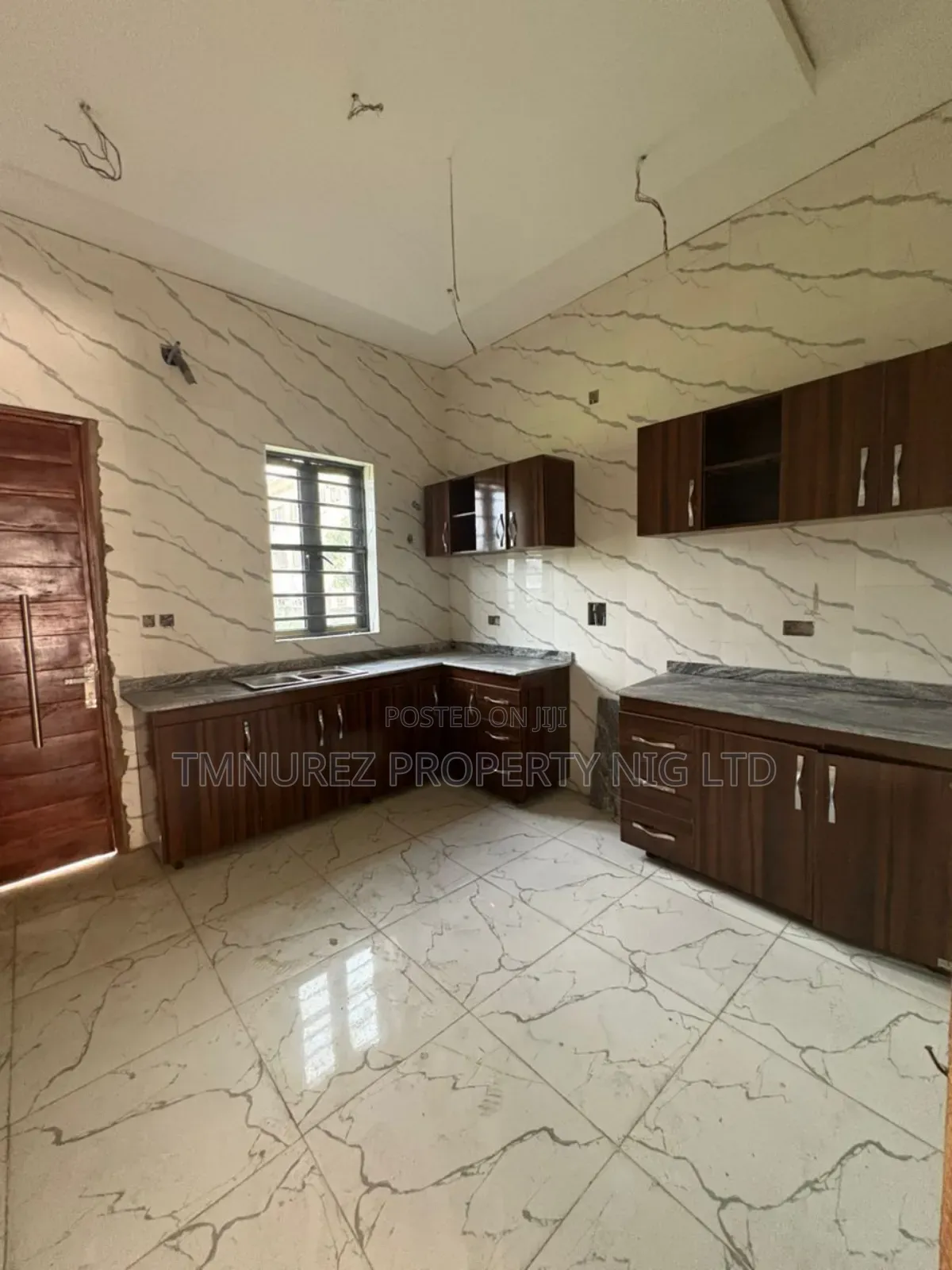 4bdrm Duplex in Conse, Ikota for rent in Ikota