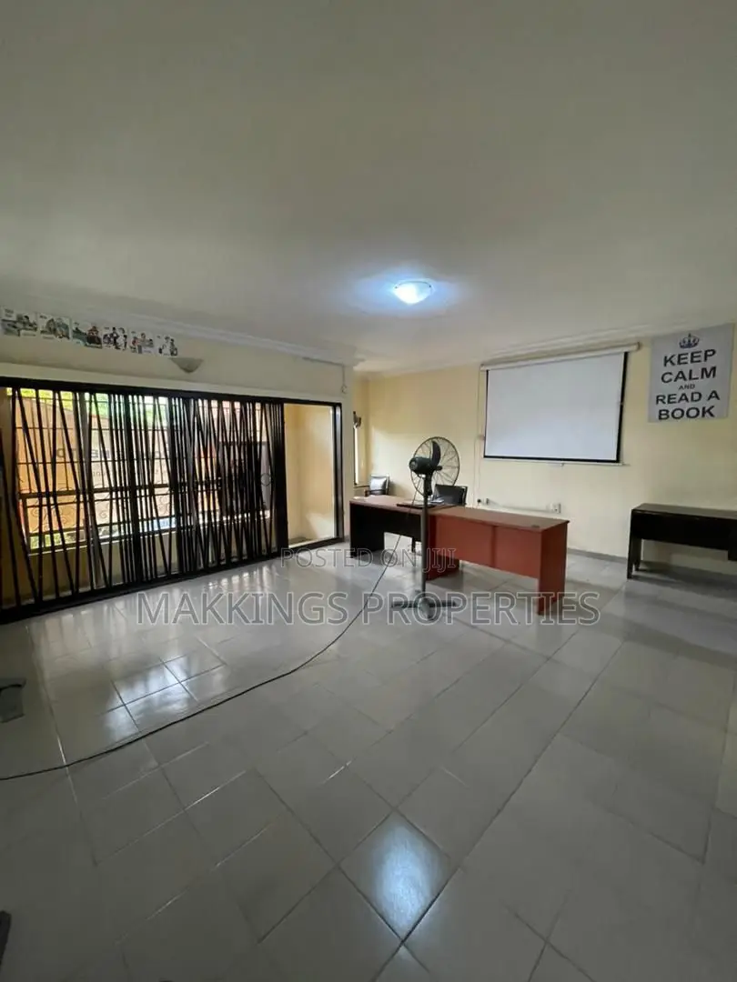 3bdrm Apartment in Lekki Phase 1 for rent in Lekki Phase 1
