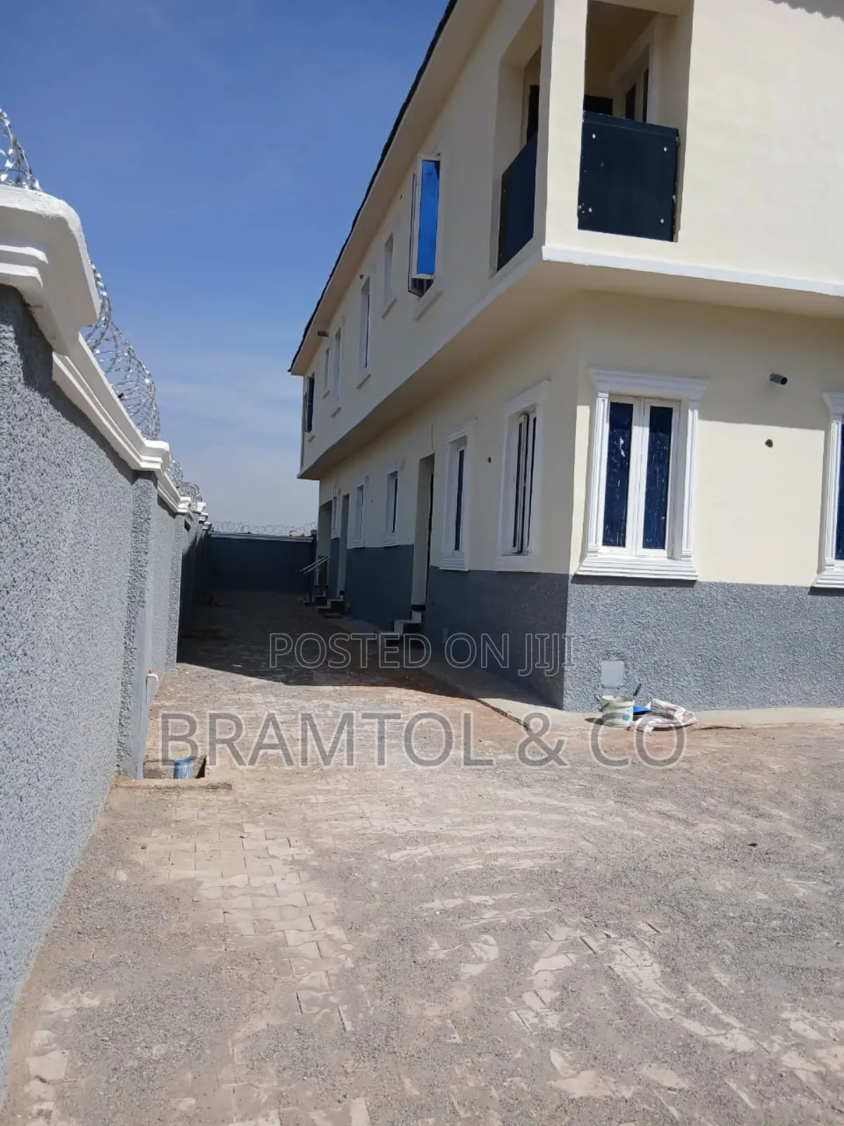 2bdrm Duplex in Apo District for rent in Apo District