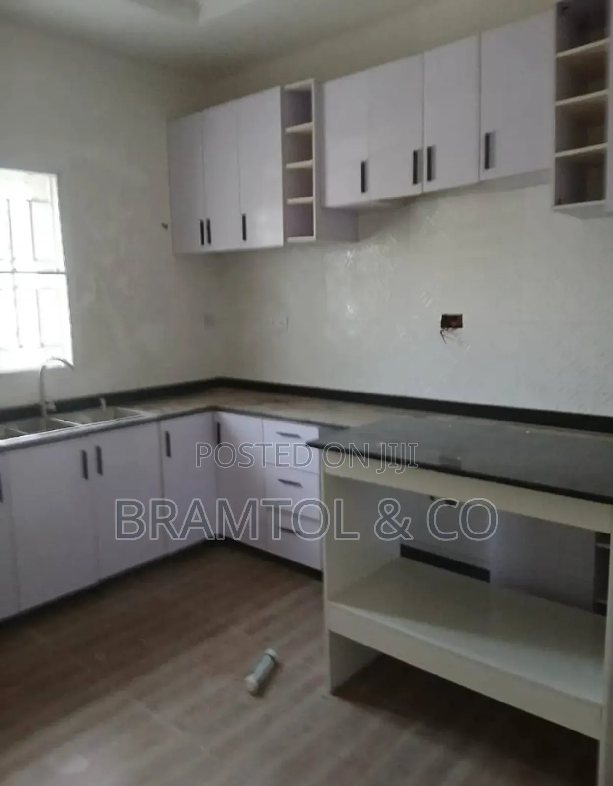 2bdrm Duplex in Apo District for rent in Apo District