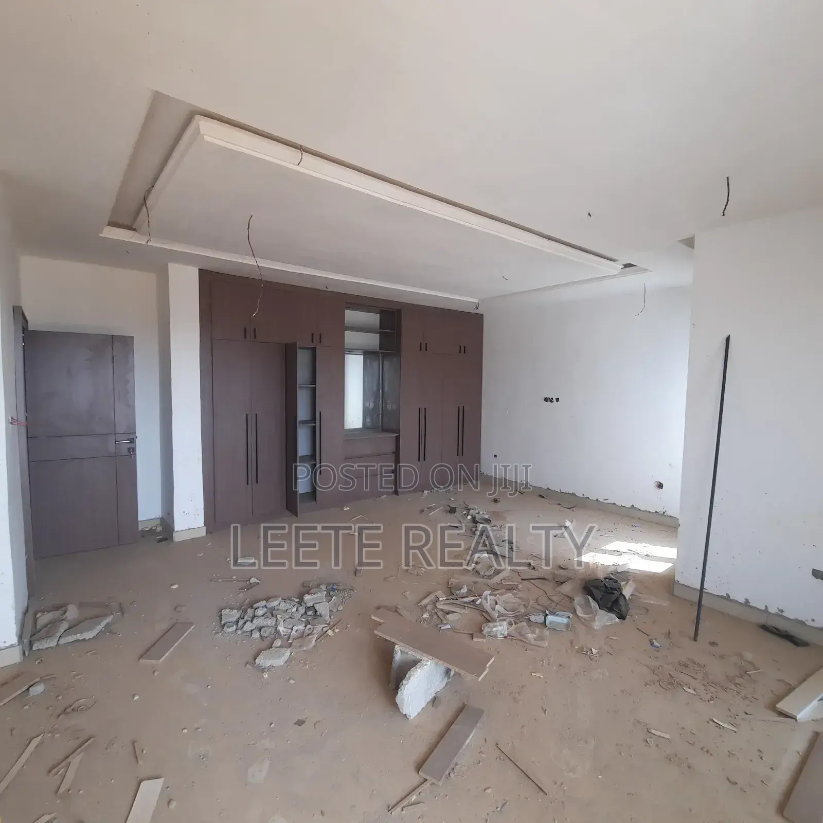 4bdrm Townhouse/Terrace in Gaduwa for sale in Gaduwa