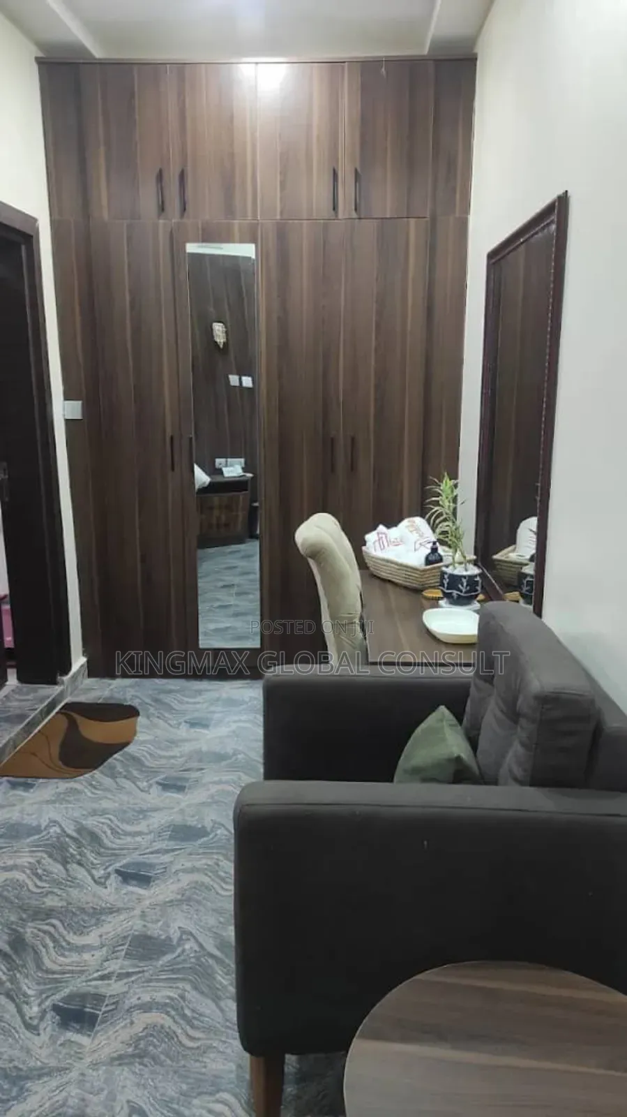 Jahi Functional Hotel With 15 Rooms Tarred Road in Jahi