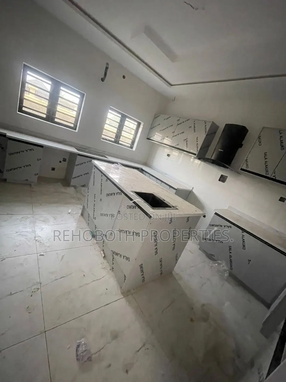 4bdrm Duplex in Jericho for rent in Jericho