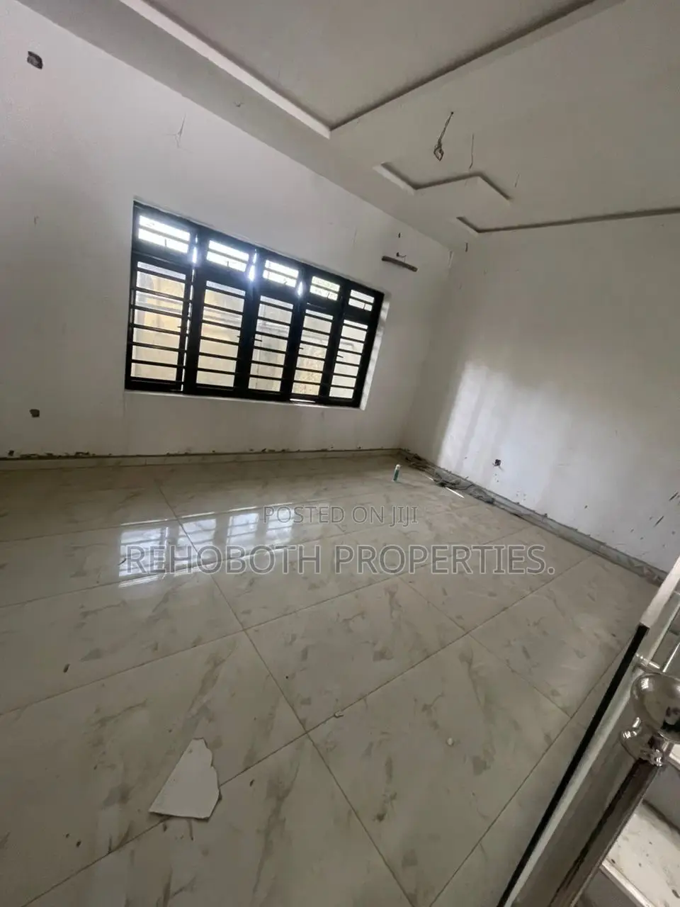 4bdrm Duplex in Jericho for rent in Jericho